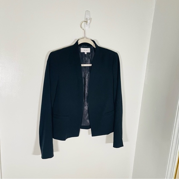 Reiss Tansey Cropped Collarless Blazer Black Neutral Career Business Size 6 - Picture 5 of 9